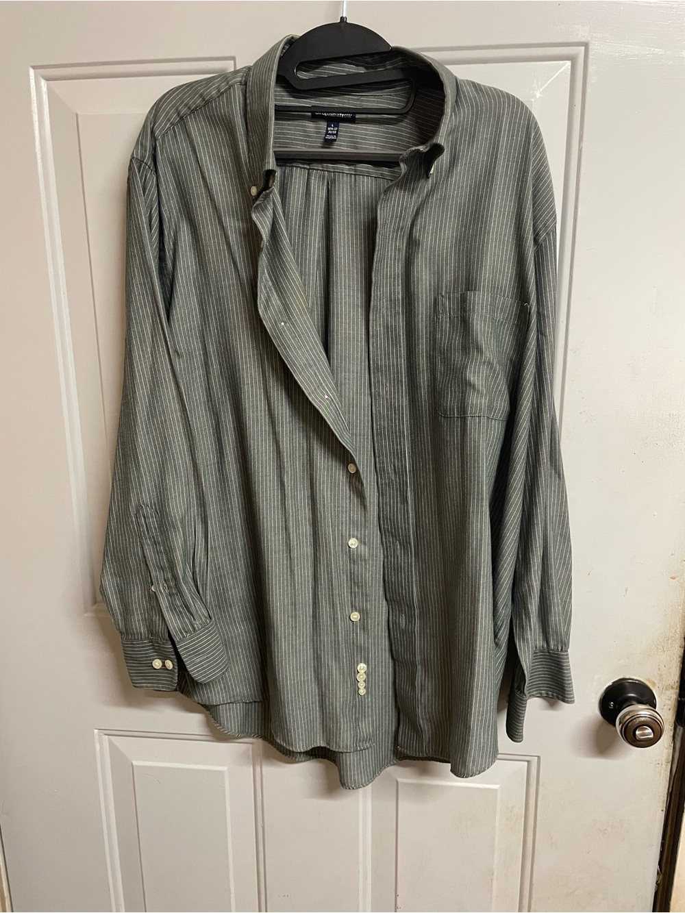 croft & barrow Men’s Green and White Striped Shirt L